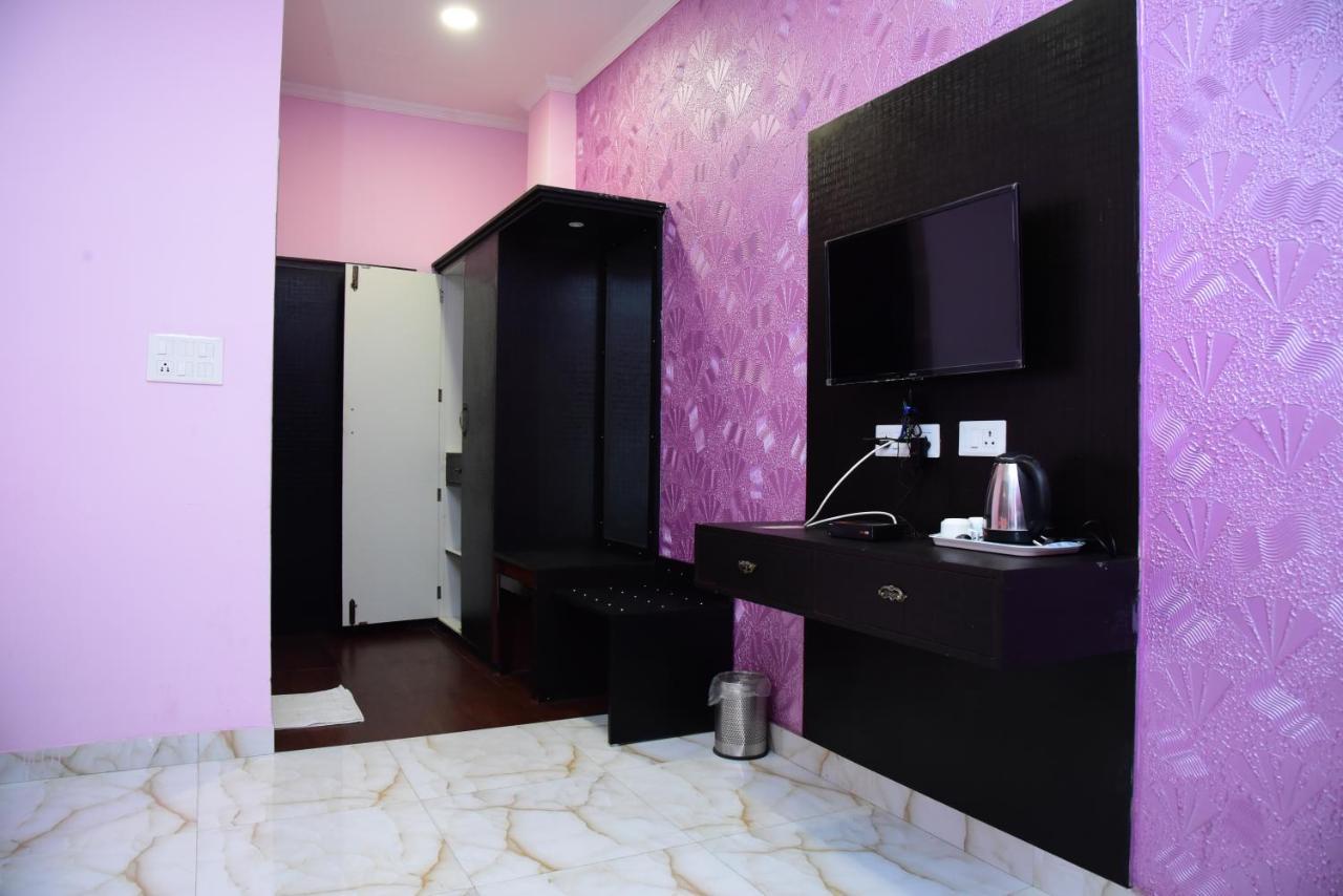 The Park Presidency Hotel Bareilly Extérieur photo